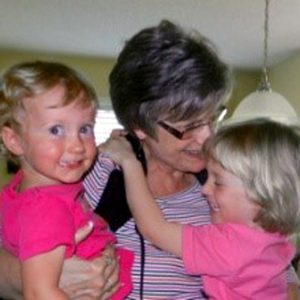 beverly-and-her-granddaughters-800